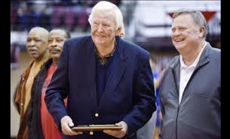 Former Apache inducted into Texas HS Basketball Hall of Fame