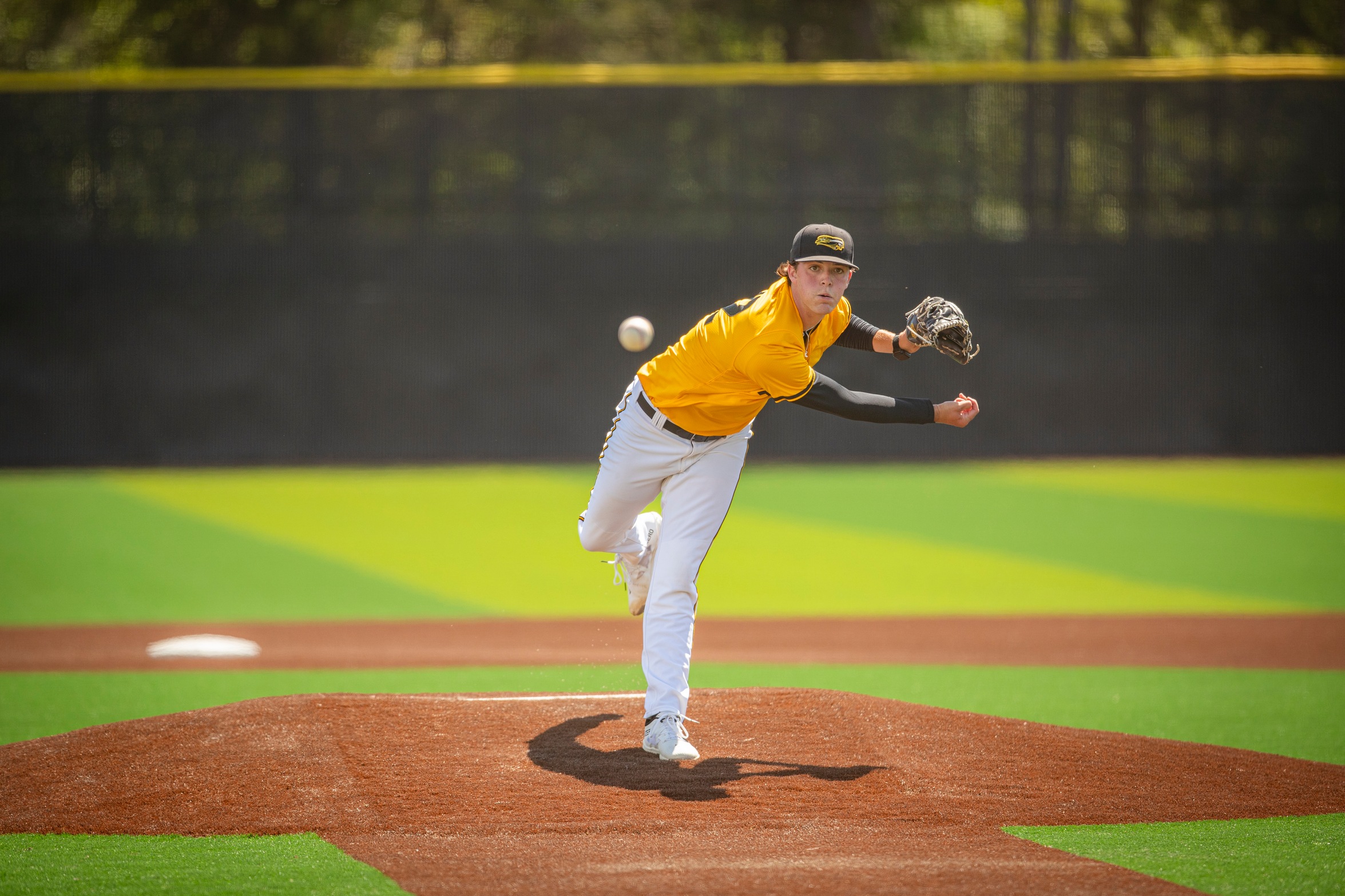 #14 Apaches get series sweep over BPCC